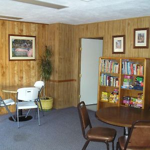 Lake Minden Camping Resort Cottage 2